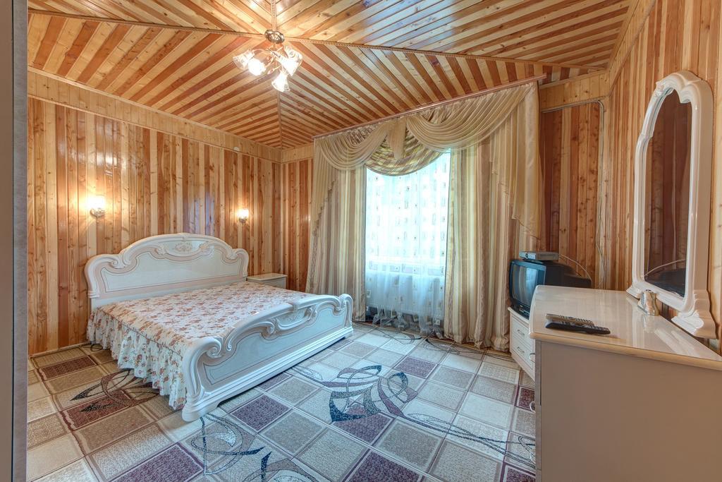 Guest House Velet Bukovel Esterno foto