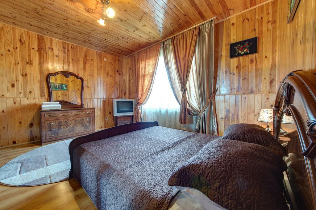 Guest House Velet Bukovel Esterno foto